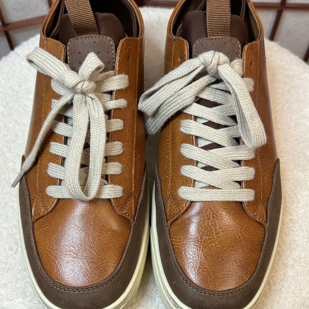 Men's Tan and Brown Leather Sneakers - Picture 4 of 8